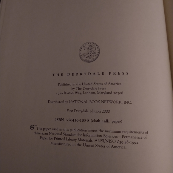 Blue Water Classics Hardback Coffee Table Book - Picture 4 of 4